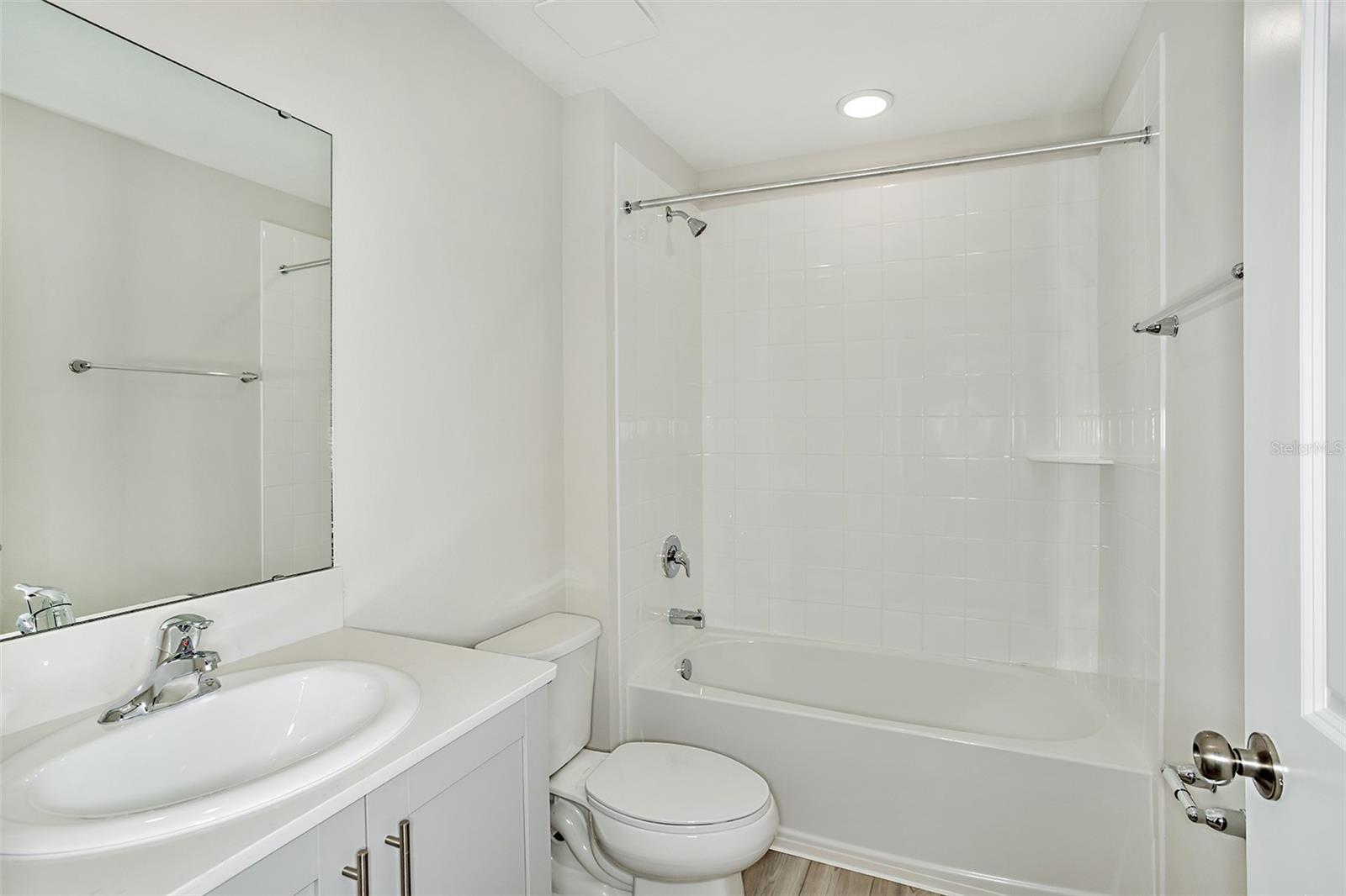 15204 Maude Landing Loop Property Photo 12