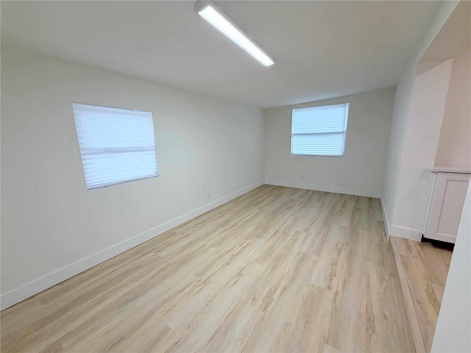 4533 W Fern St Property Photo 12