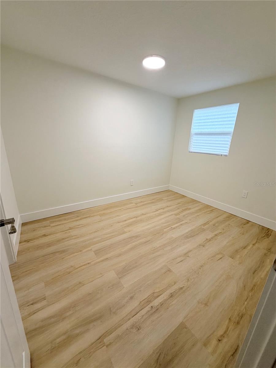 4533 W Fern St Property Photo 28