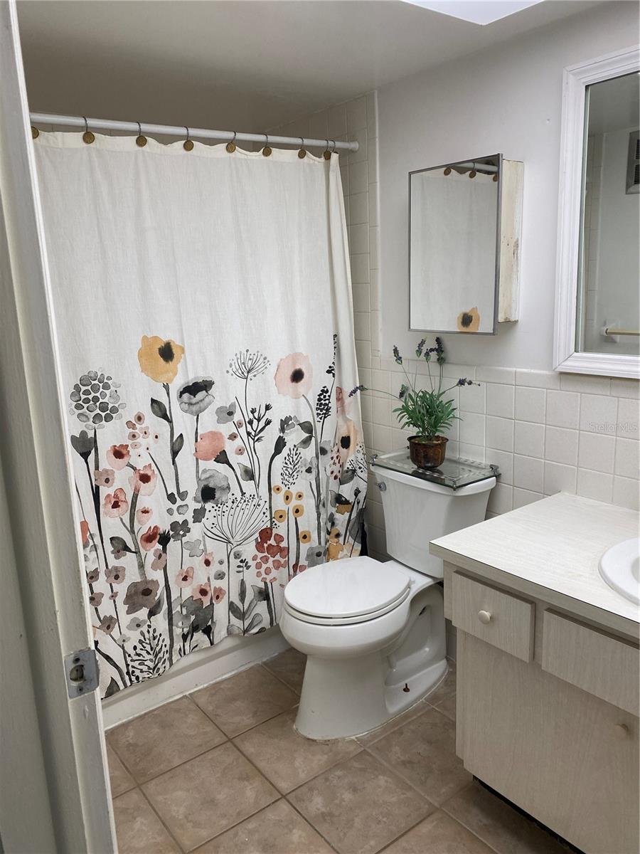 1221 Drew St #a17 Property Photo 10