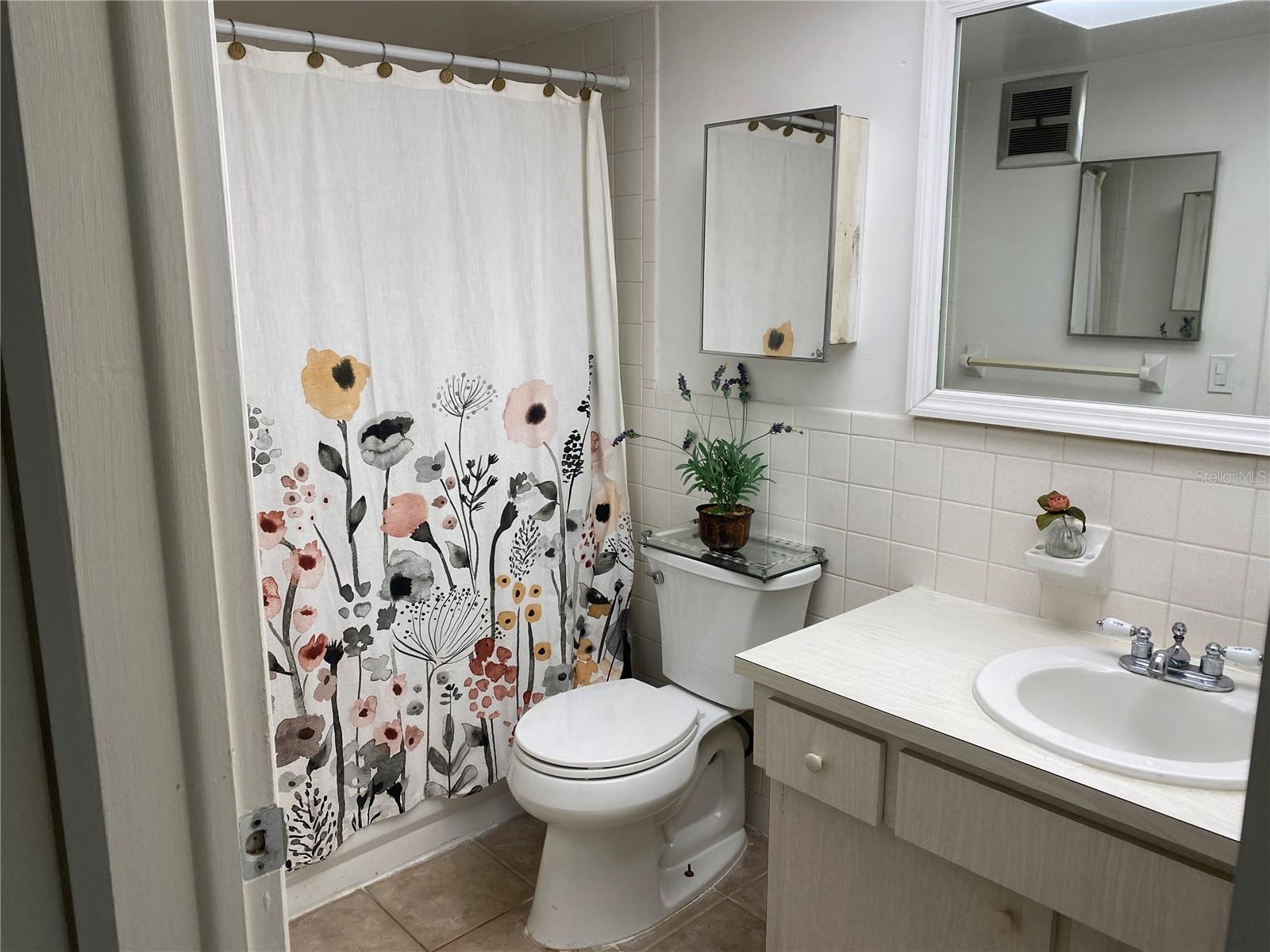 1221 Drew St #a17 Property Photo 11