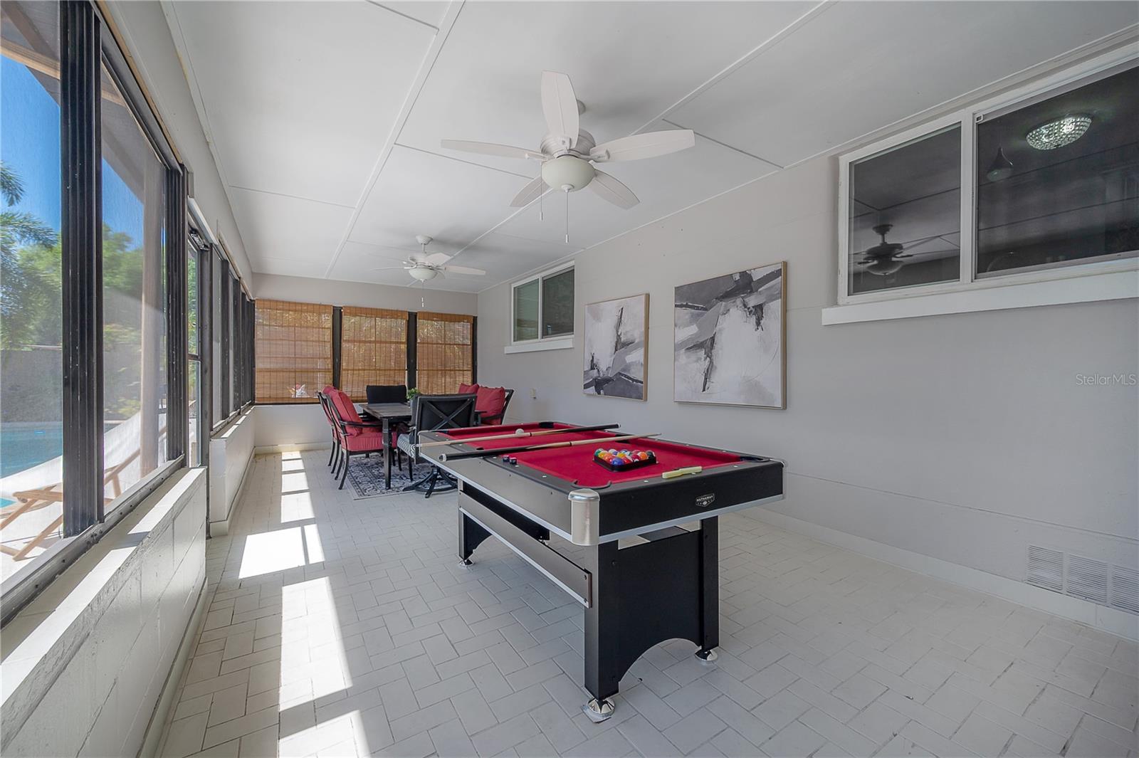 2916 W Collins St Property Photo 17