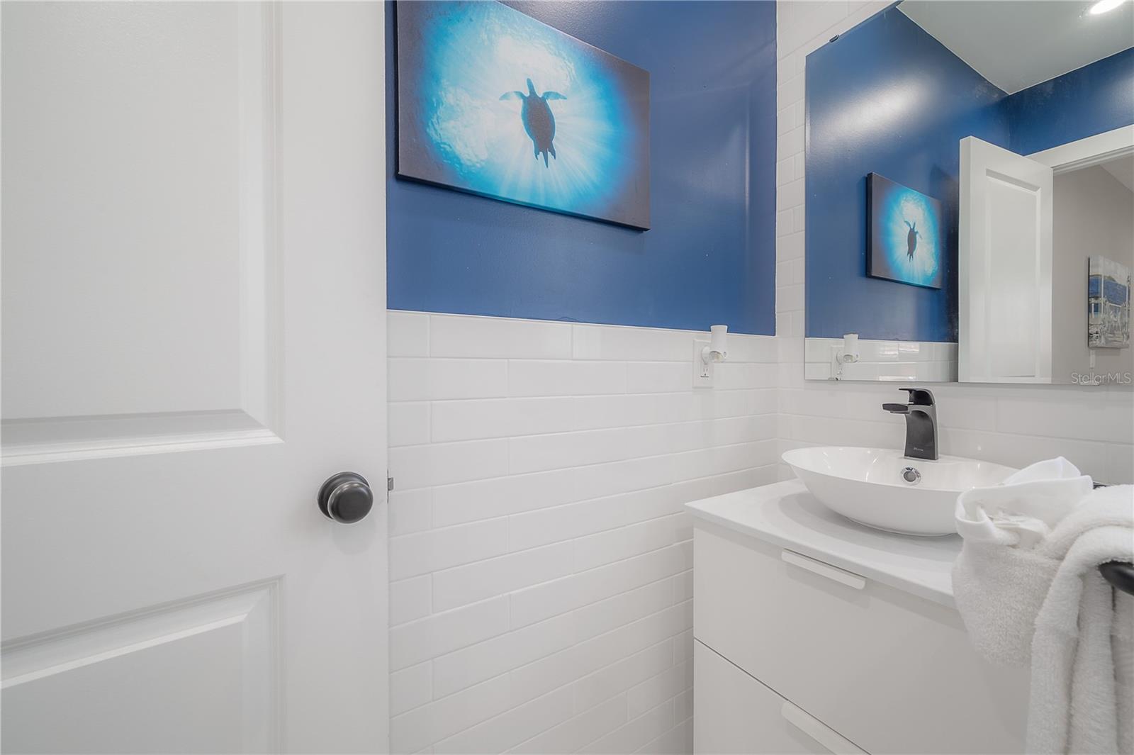 2916 W Collins St Property Photo 48