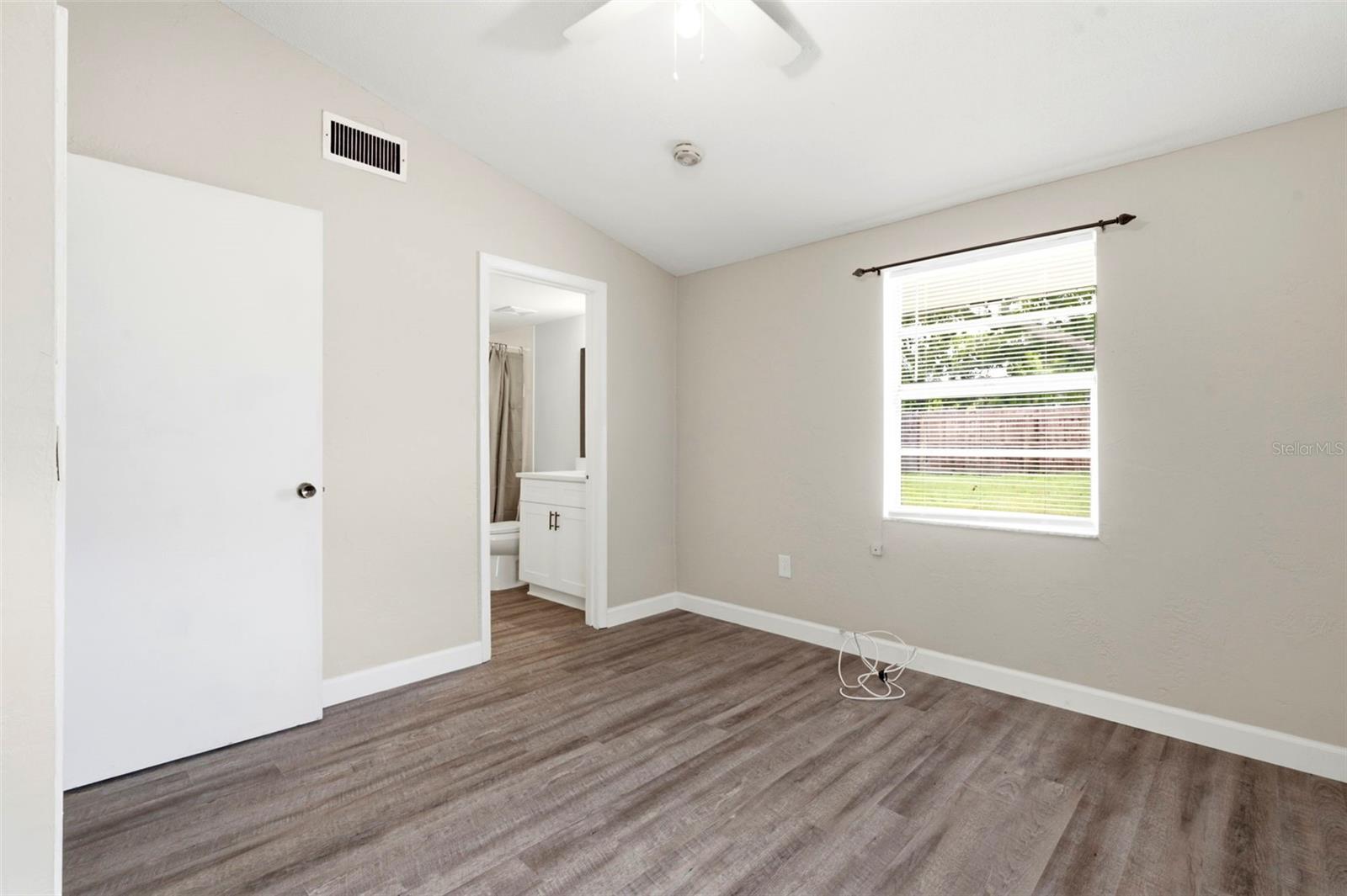 1680 Pinehurst Rd Property Photo 12