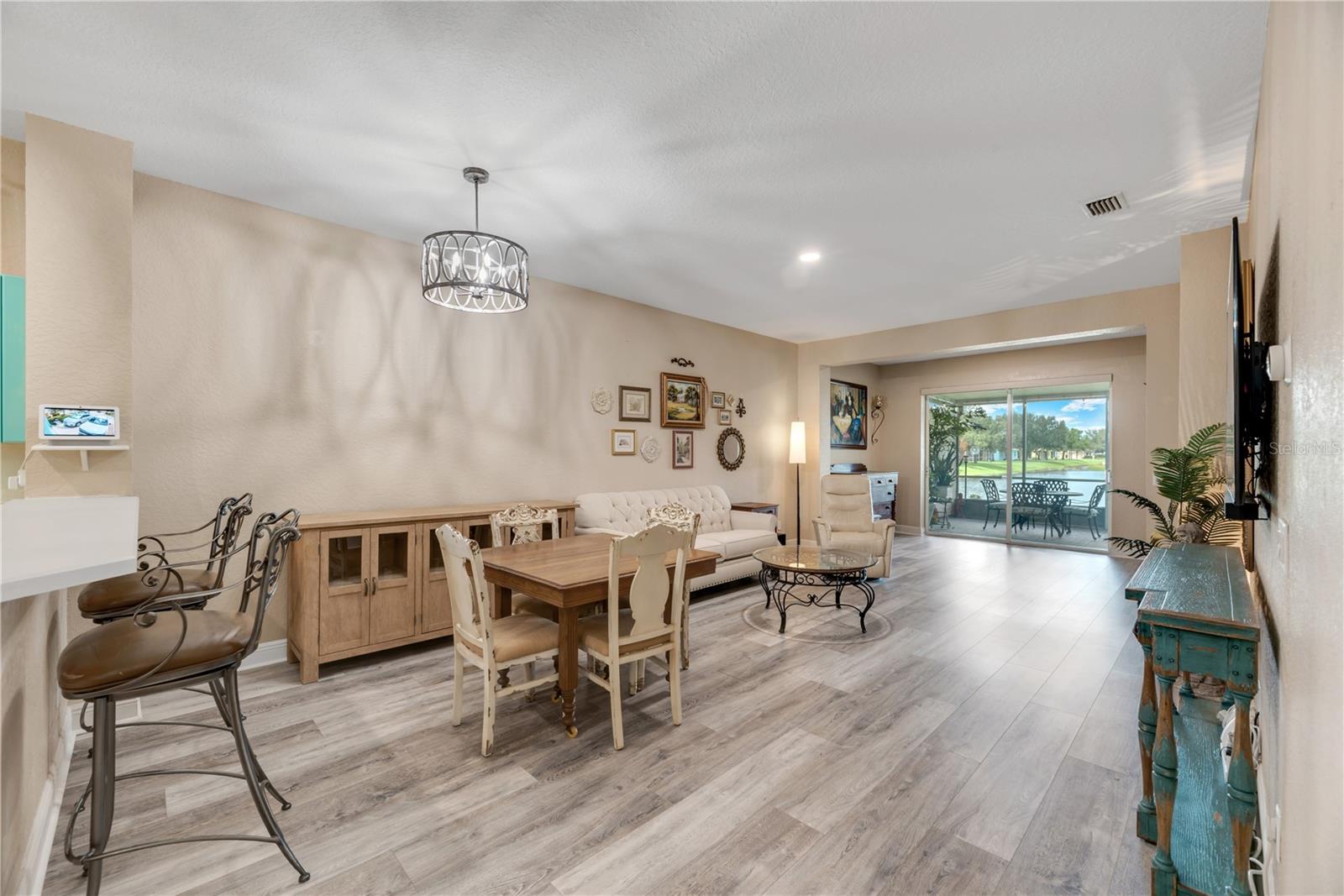 11517 Captiva Kay Dr Property Photo 2