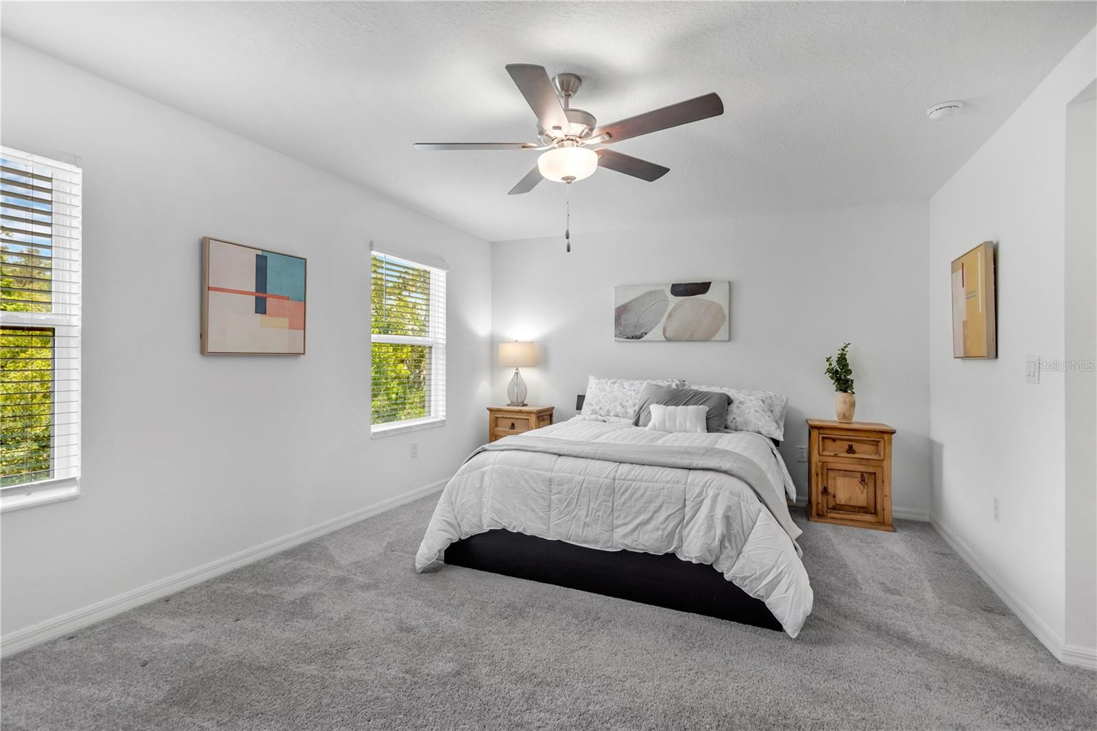 6033 Acara Ln Property Photo 7