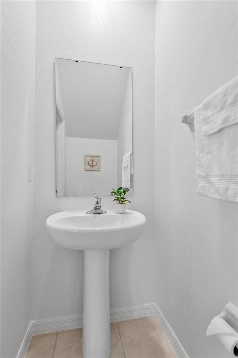 6033 Acara Ln Property Photo 15