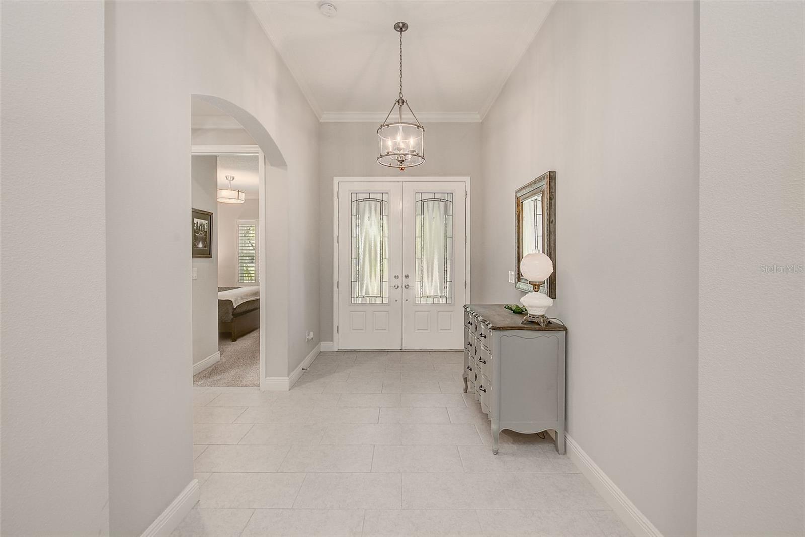 6916 Neopolitan Ct Property Photo 2