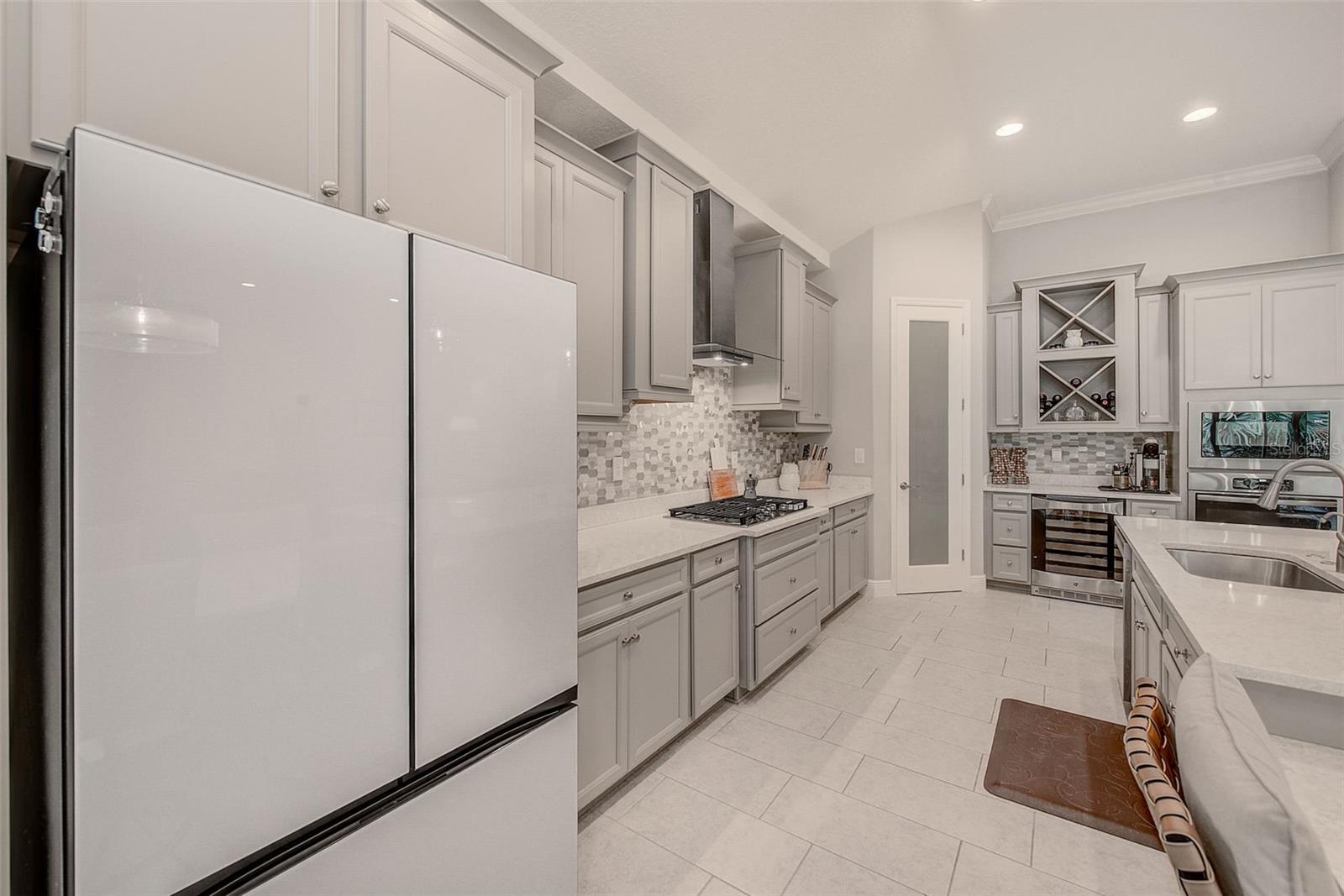 6916 Neopolitan Ct Property Photo 13