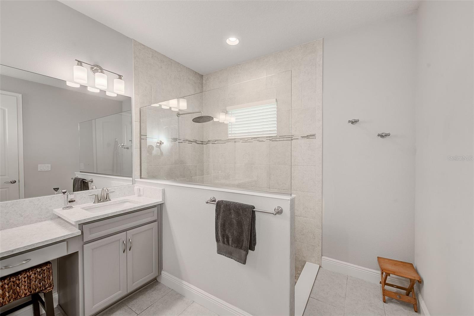 6916 Neopolitan Ct Property Photo 21