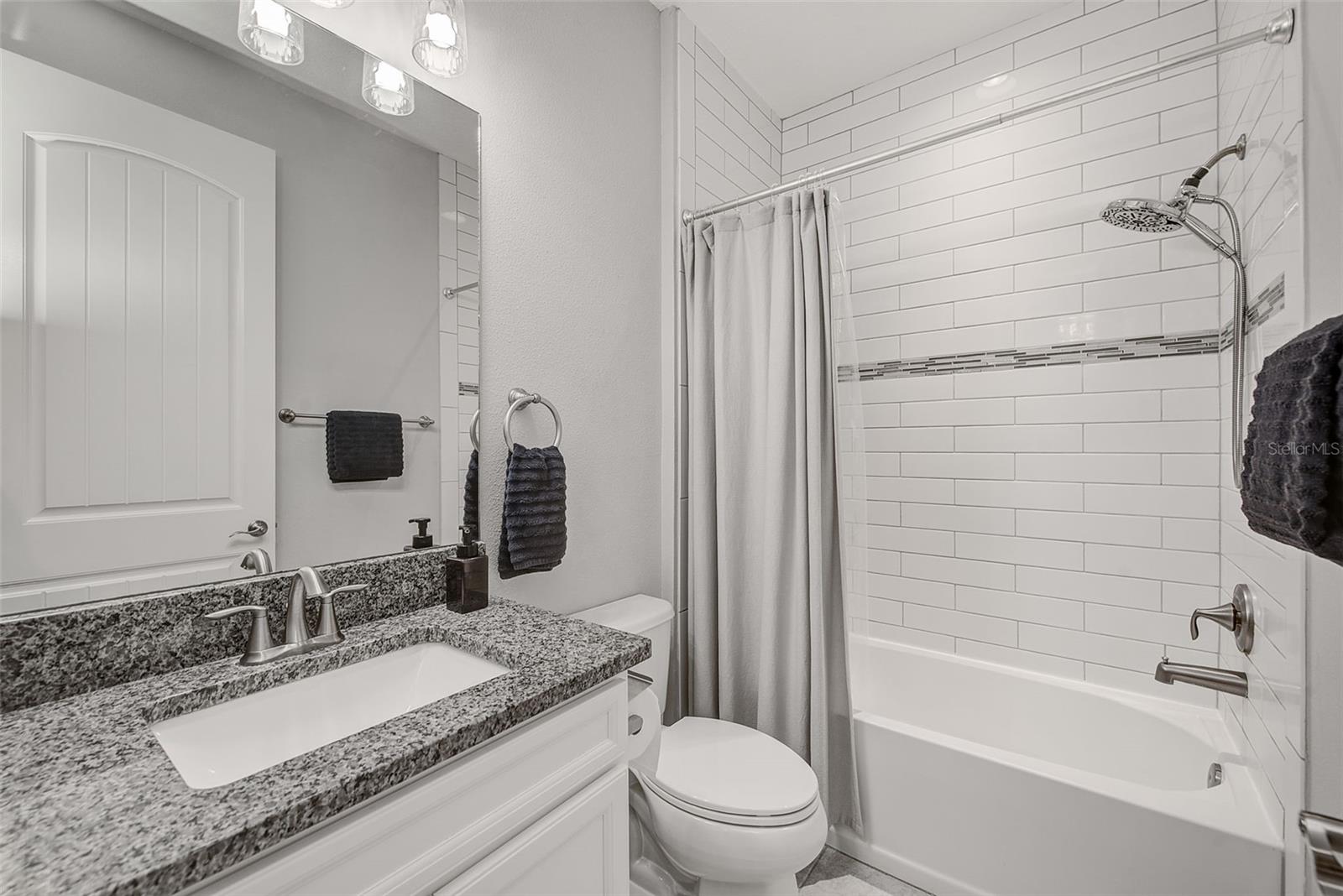 6916 Neopolitan Ct Property Photo 28