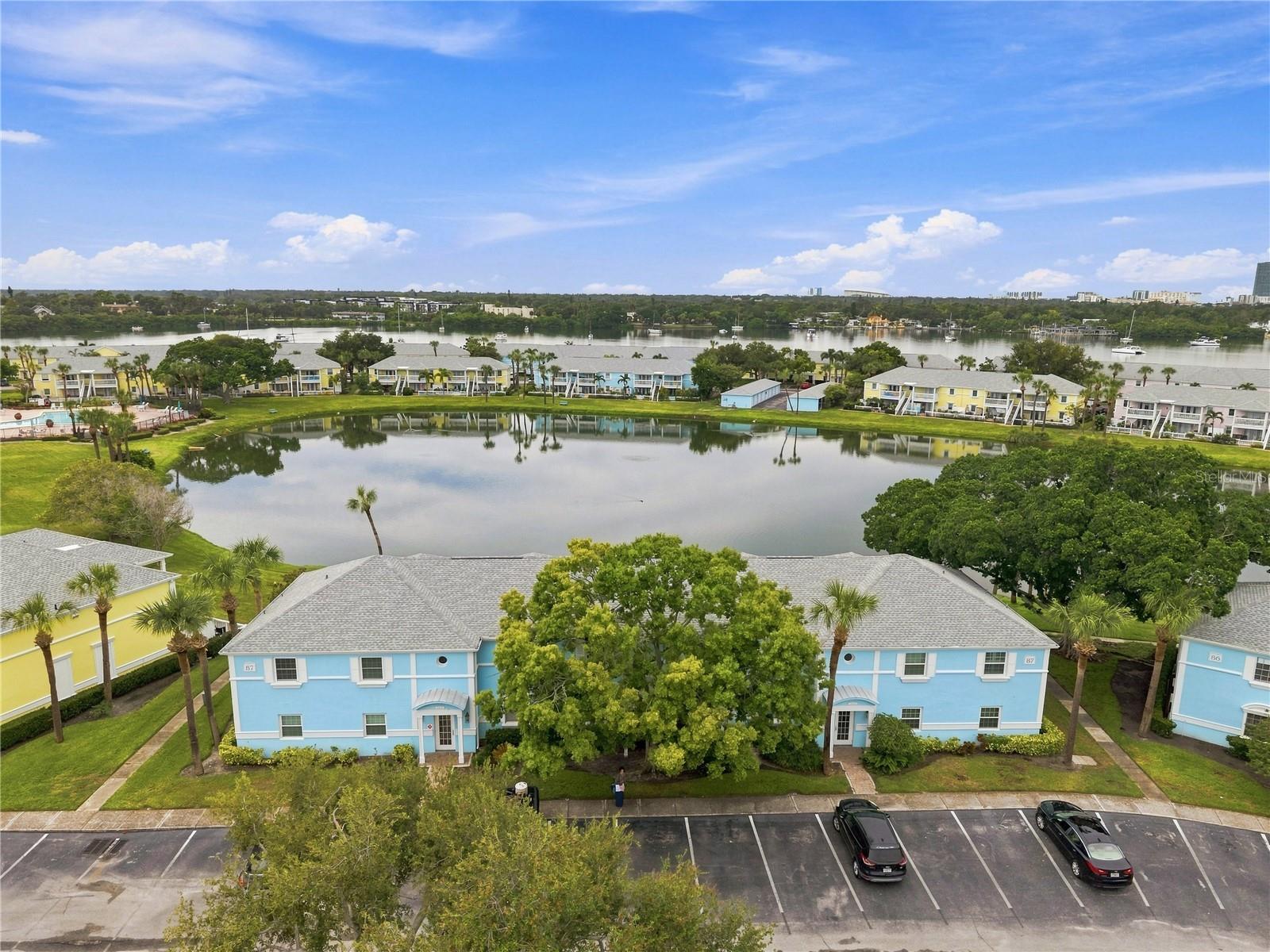 151 Seahorse Dr Se #b Property Photo 1