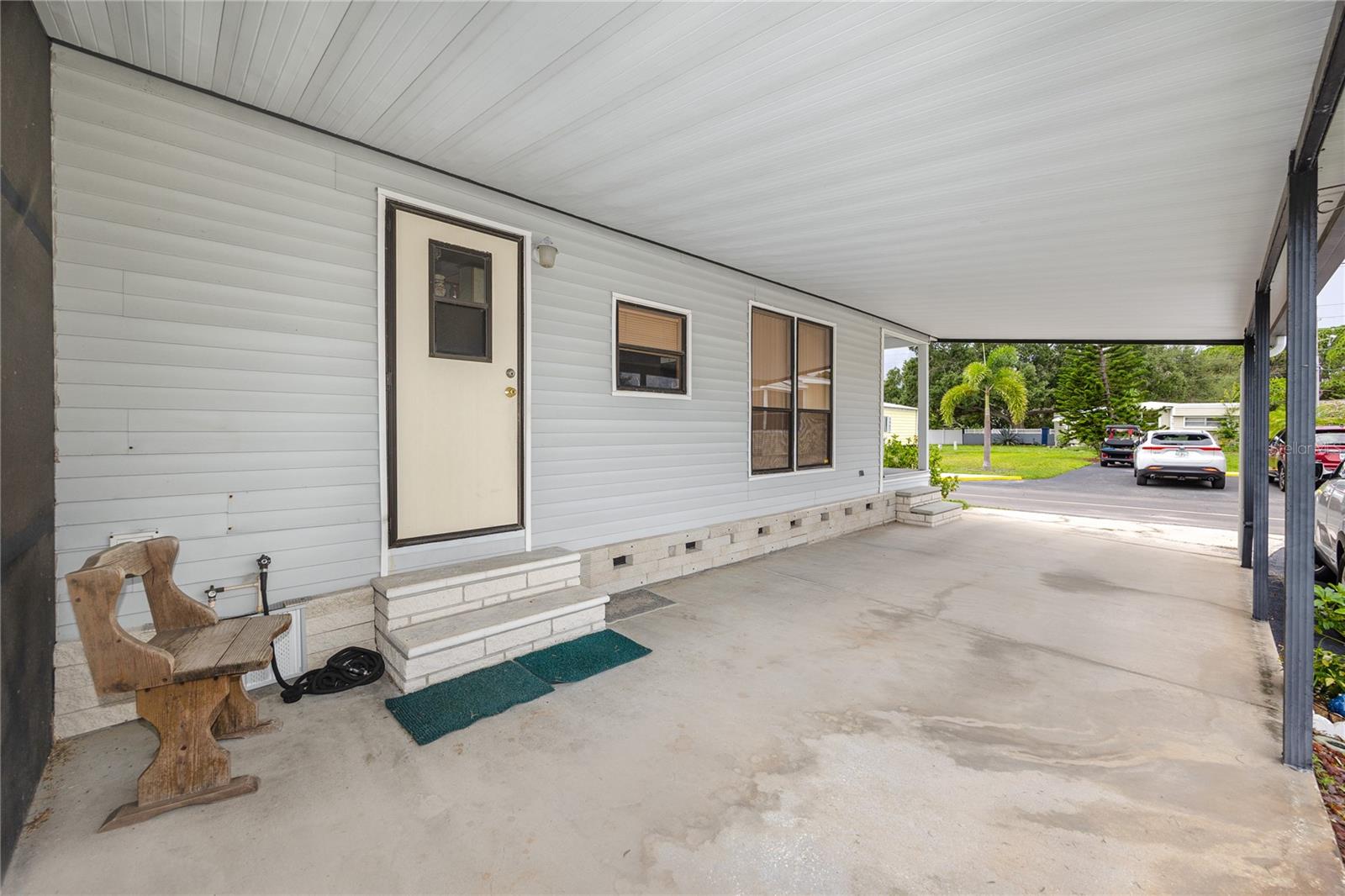 6821 Americana Dr Ne #106 Property Photo 15