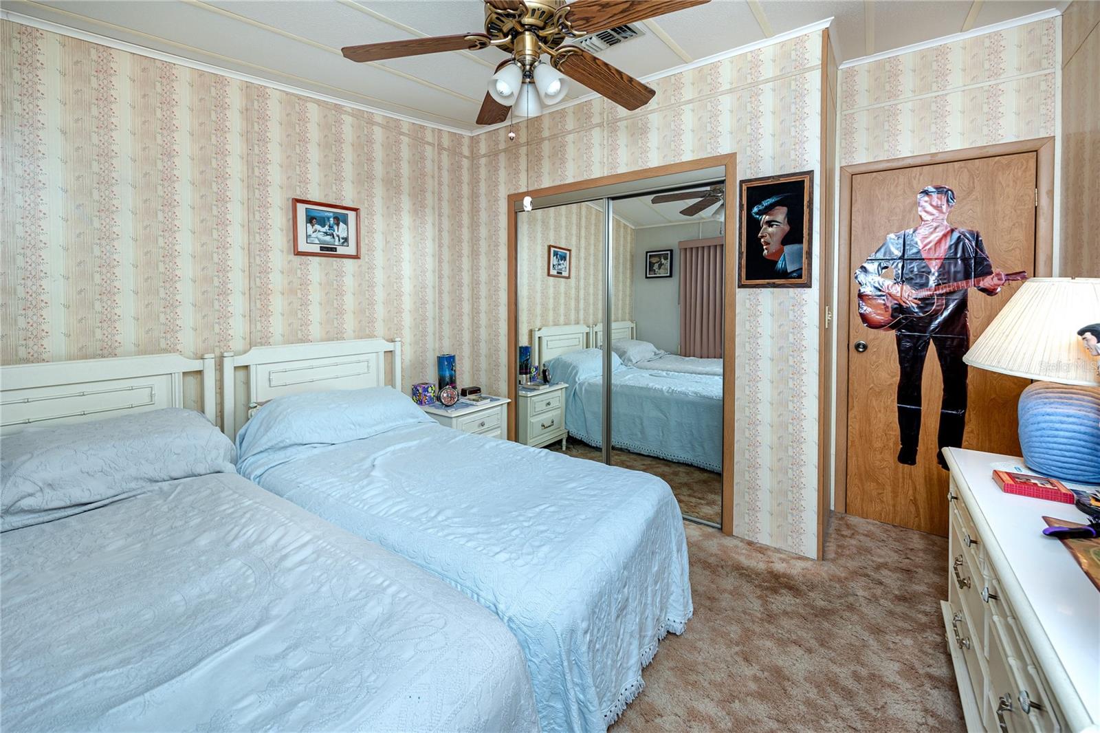 6821 Americana Dr Ne #106 Property Photo 26