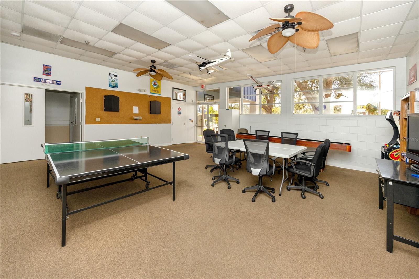 6821 Americana Dr Ne #106 Property Photo 46
