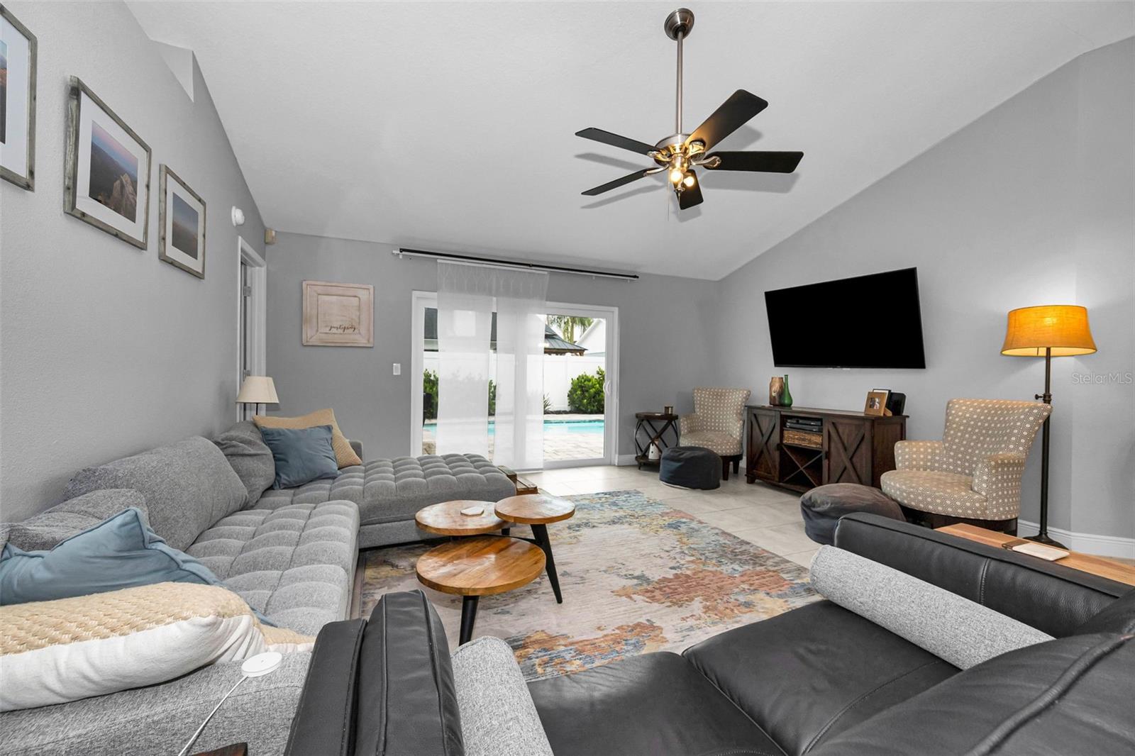 11916 Snapdragon Rd Property Photo 6