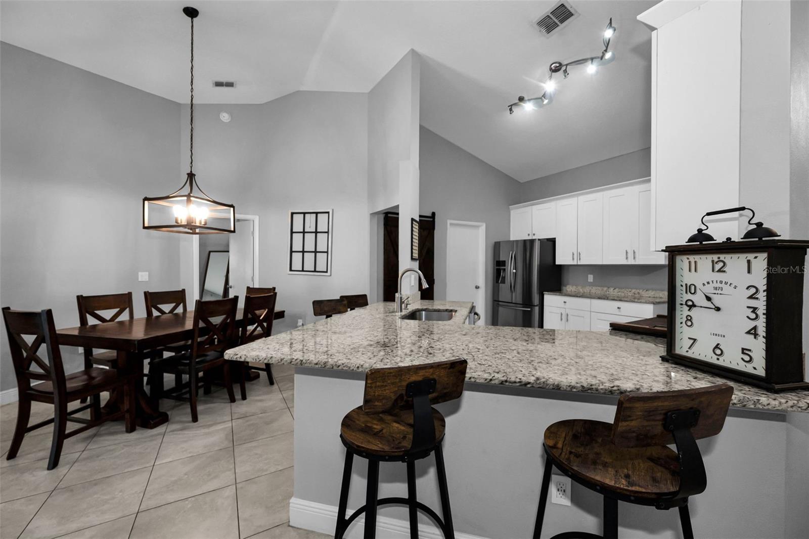 11916 Snapdragon Rd Property Photo 14