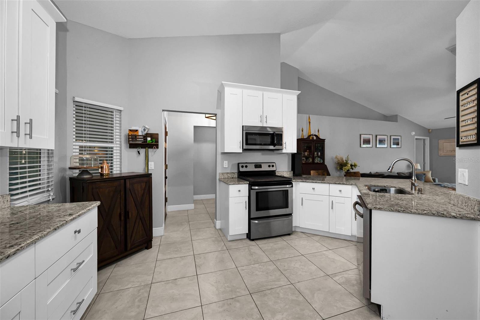 11916 Snapdragon Rd Property Photo 17