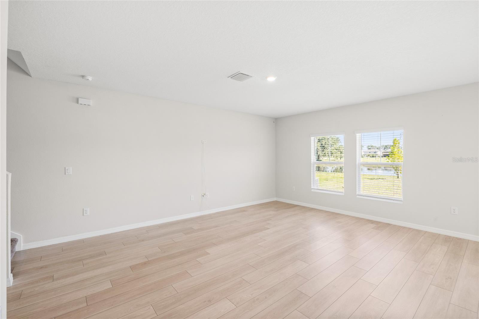 14886 Summer Branch Dr Property Photo 16