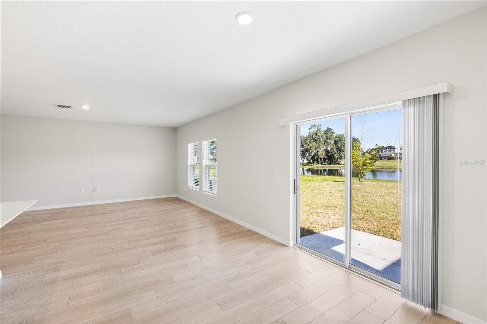14886 Summer Branch Dr Property Photo 17