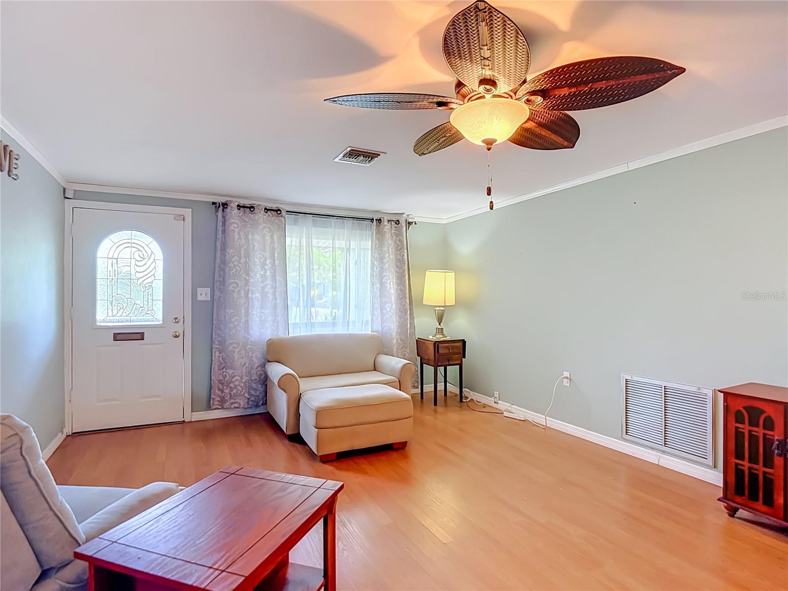 TB8536851 Property Photo 12