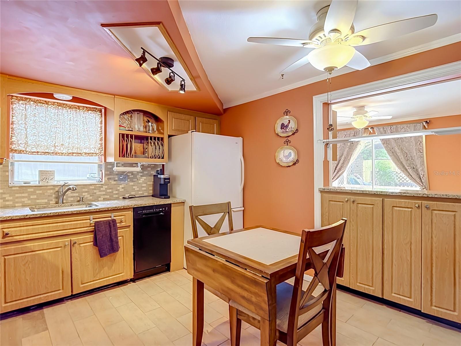 TB8536851 Property Photo 25