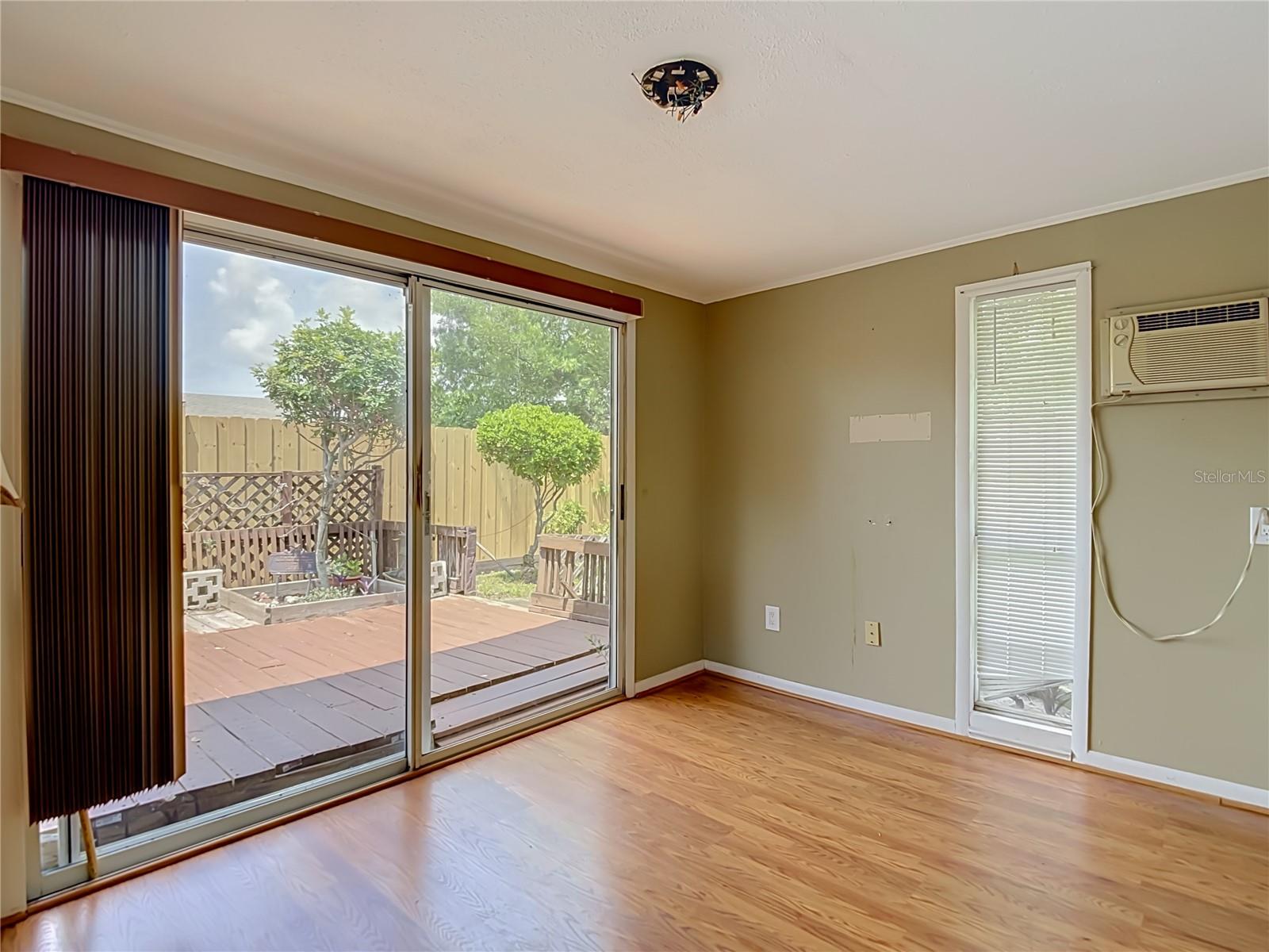 TB8536851 Property Photo 36