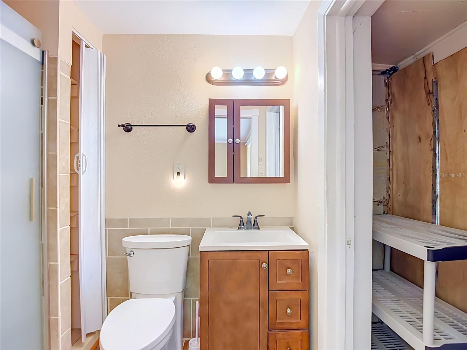 TB8536851 Property Photo 44