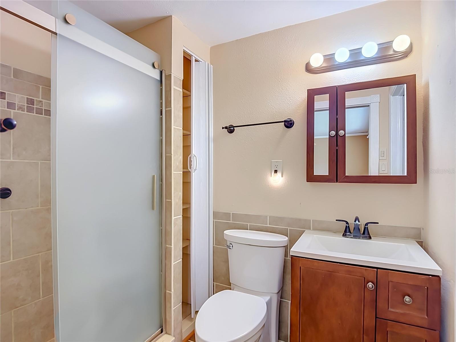 TB8536851 Property Photo 45