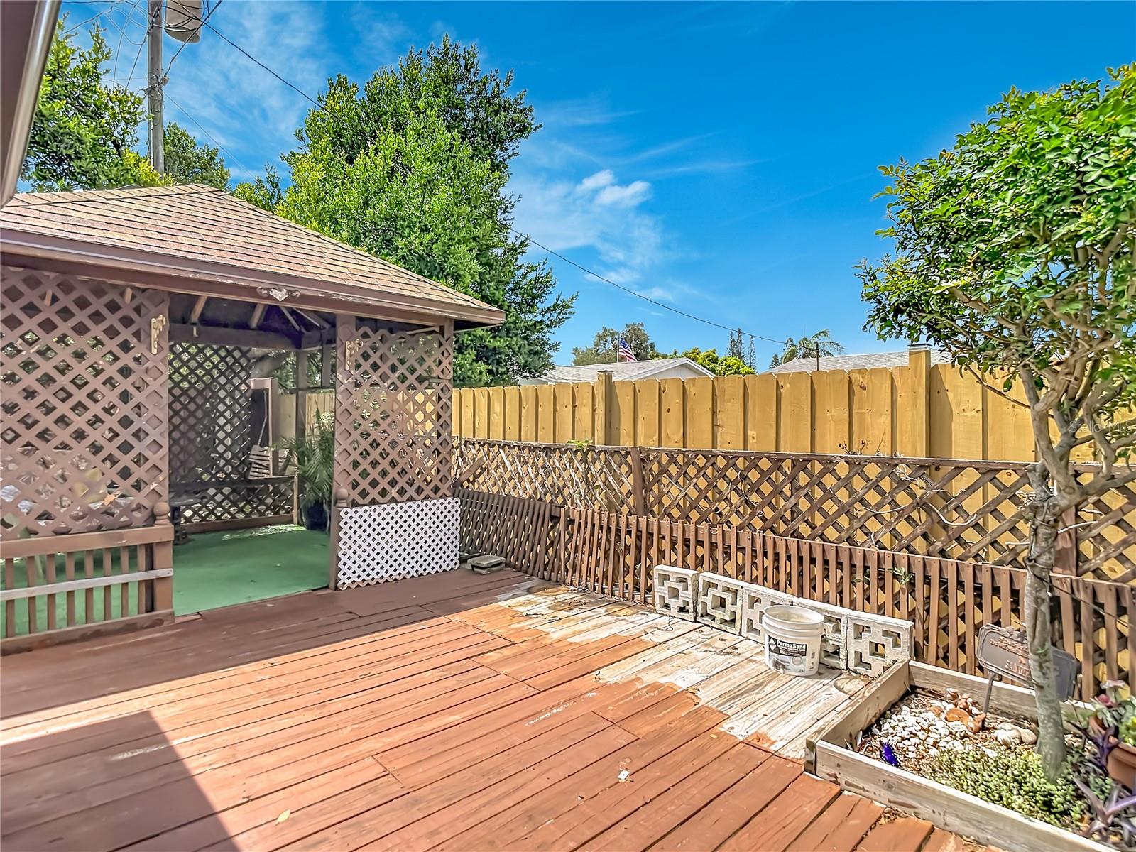 TB8536851 Property Photo 57