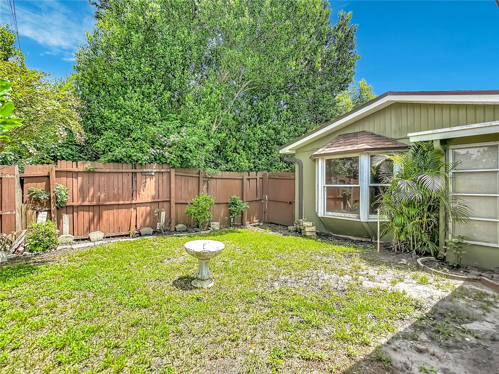 TB8536851 Property Photo 68
