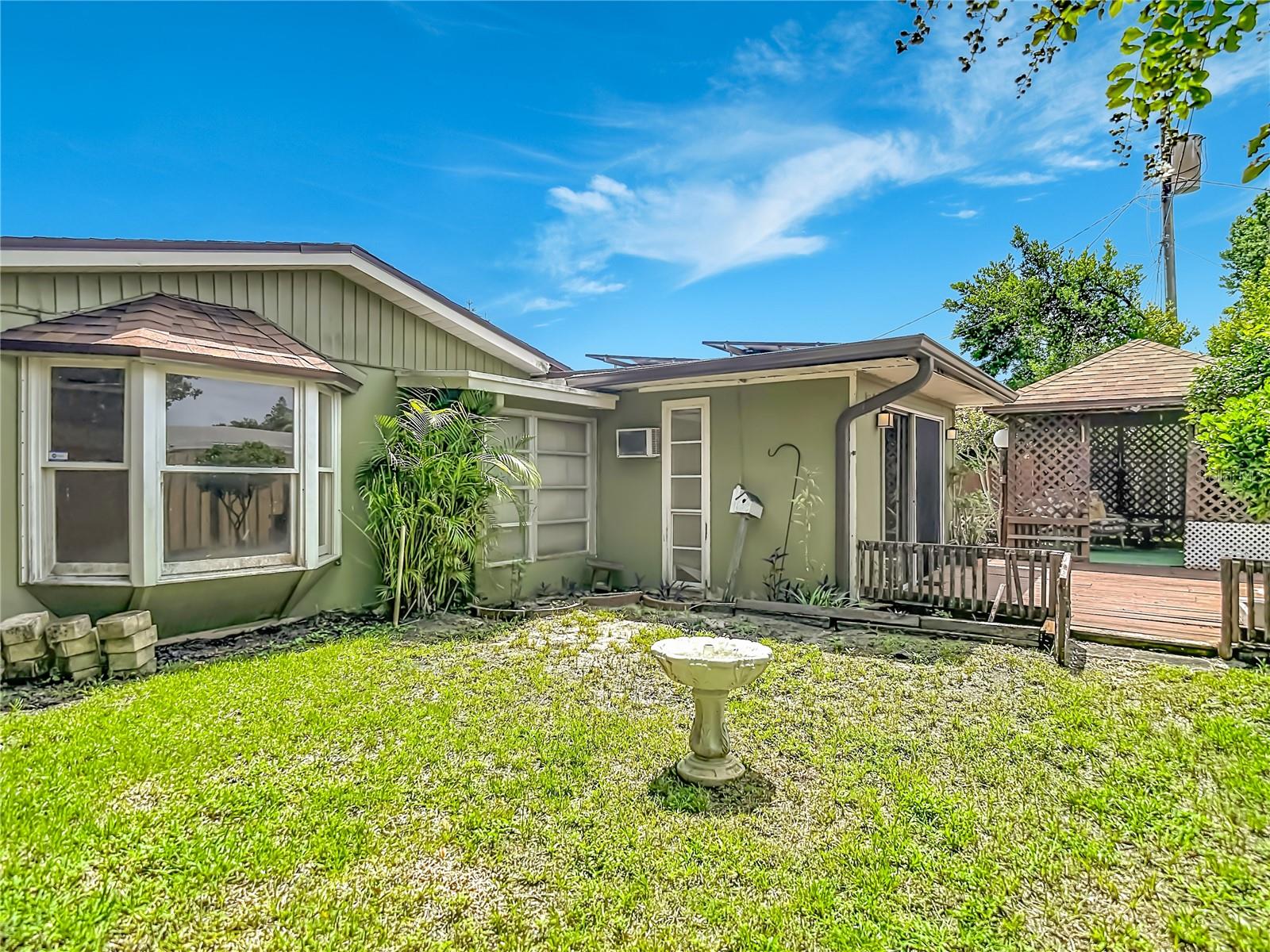 TB8536851 Property Photo 69