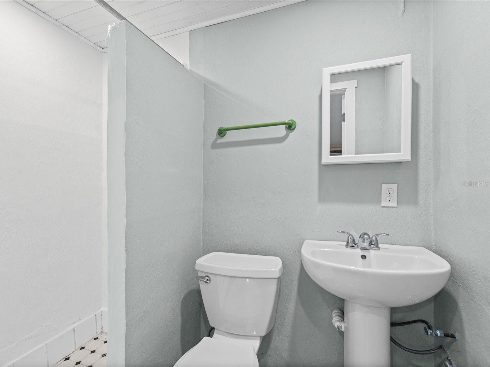 1547 Andover Dr Property Photo 18