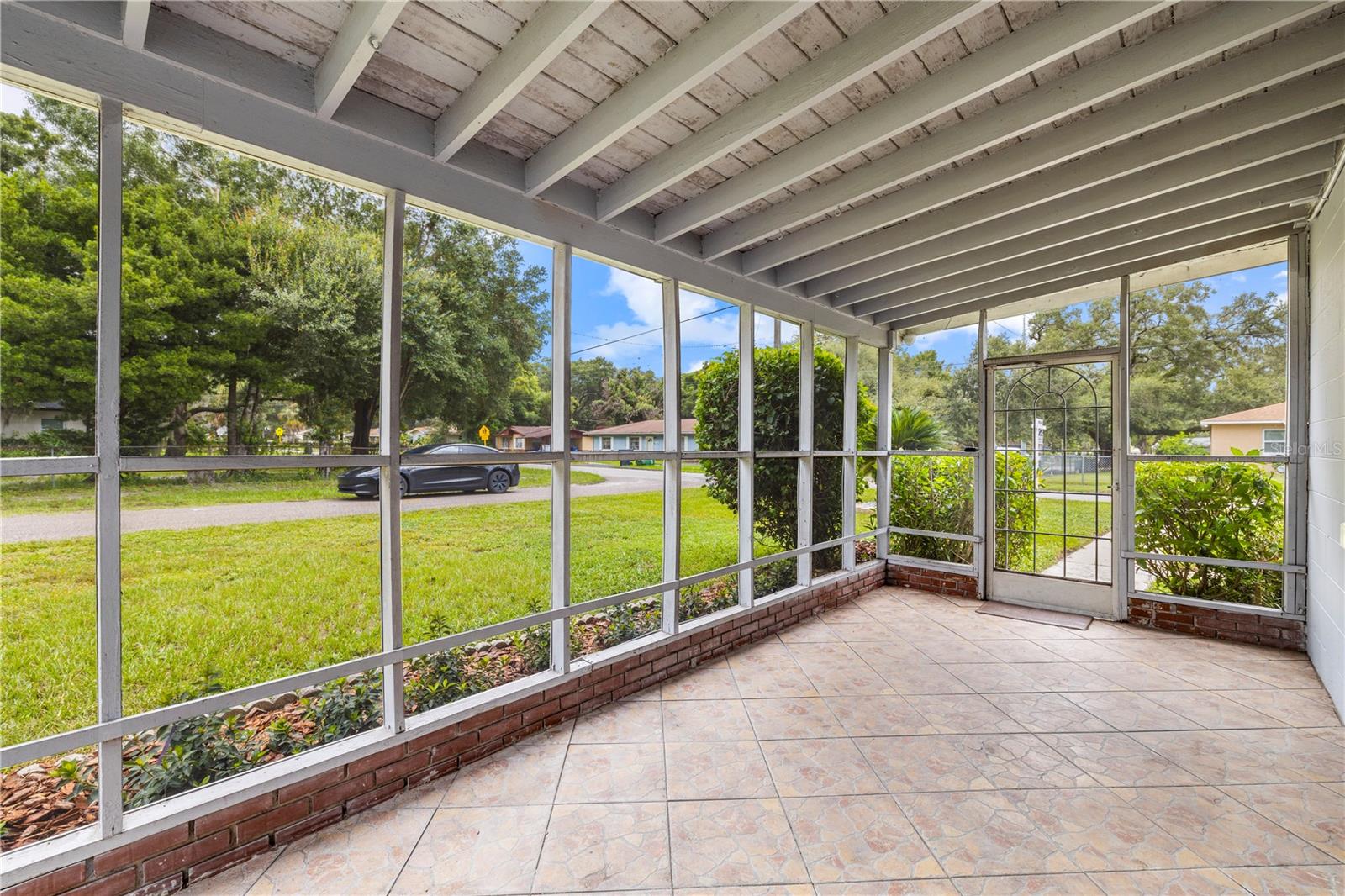 3622 E Lambright St Property Photo 6