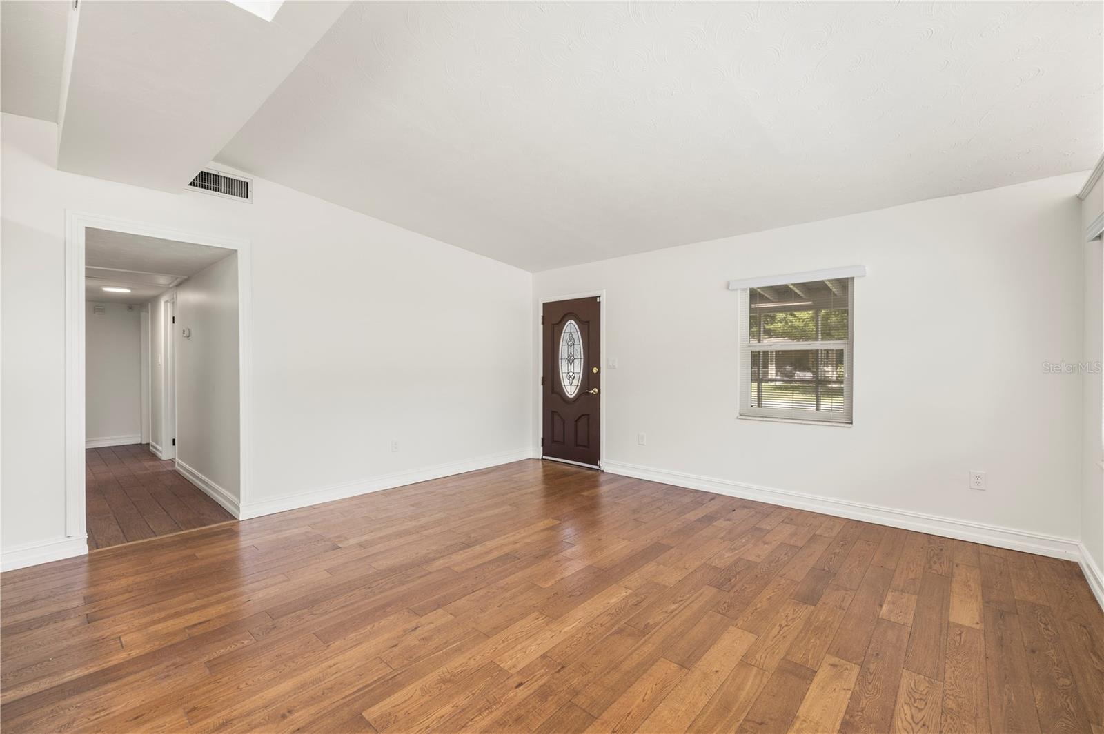 3622 E Lambright St Property Photo 10