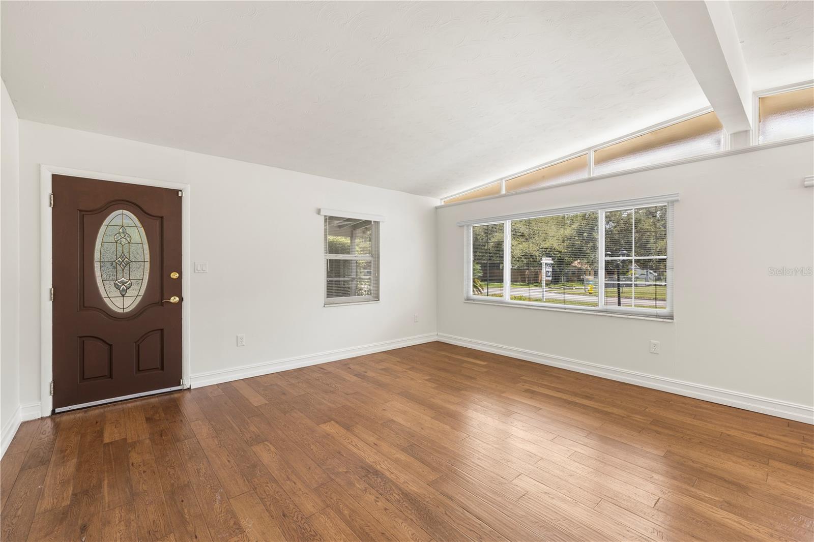 3622 E Lambright St Property Photo 11