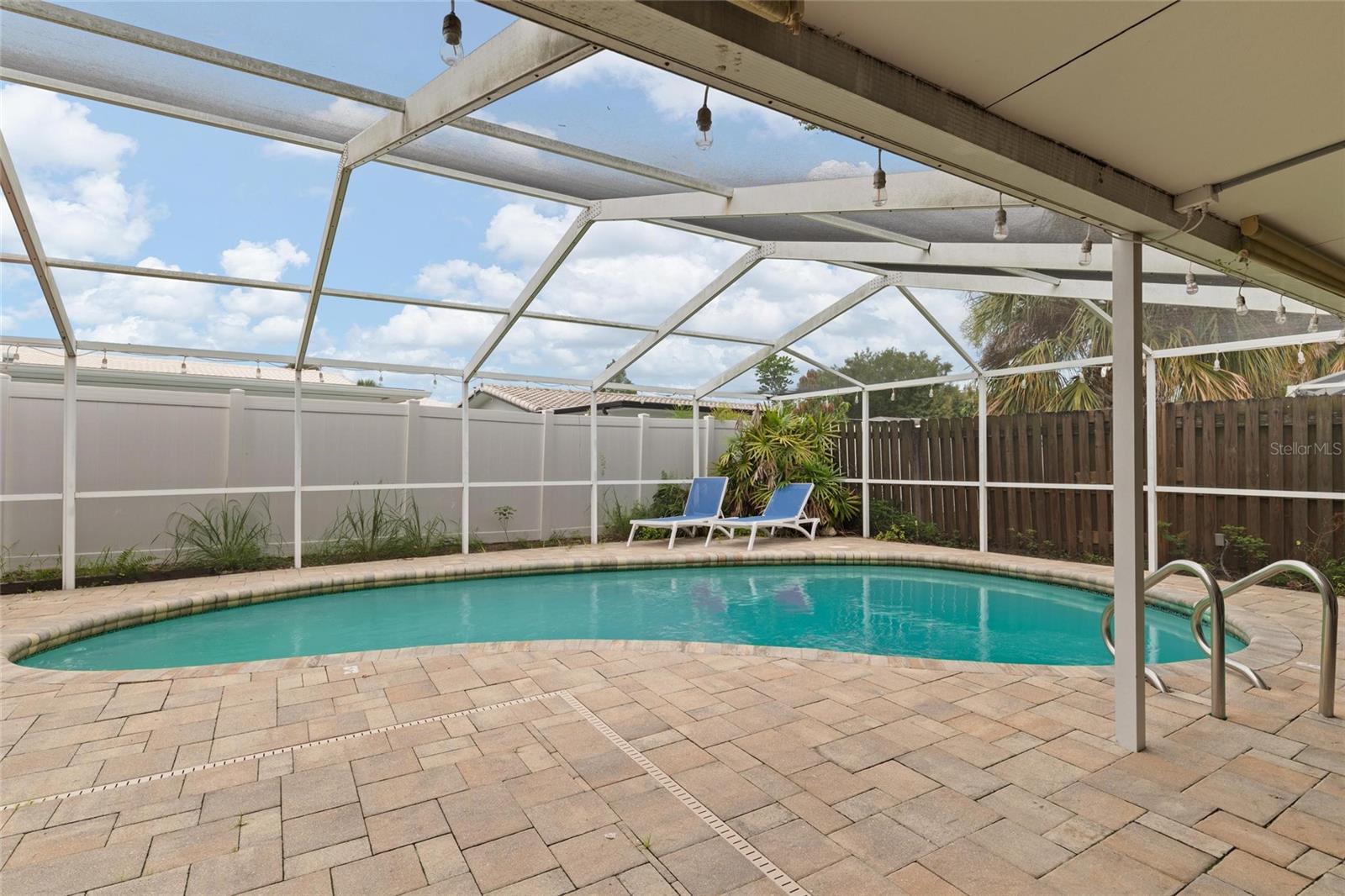 8404 Flagstone Dr Property Photo 25