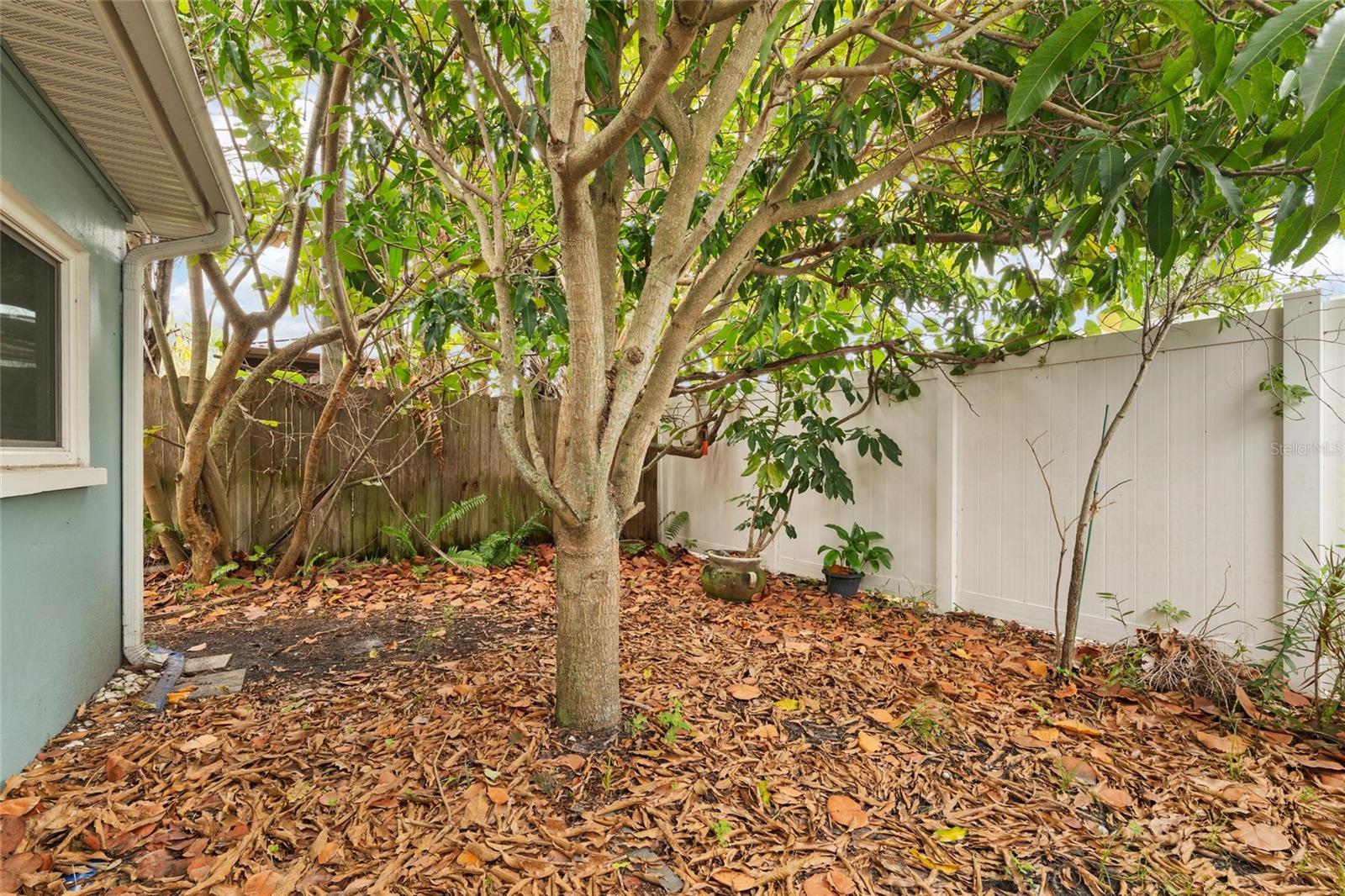 8404 Flagstone Dr Property Photo 26