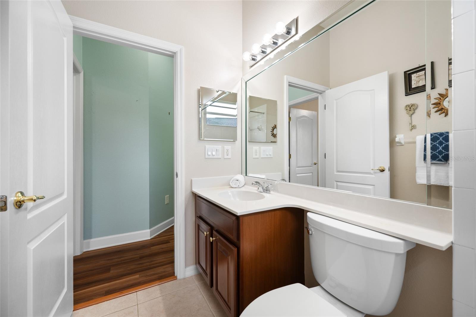 11421 Strathaven Ct Property Photo 43
