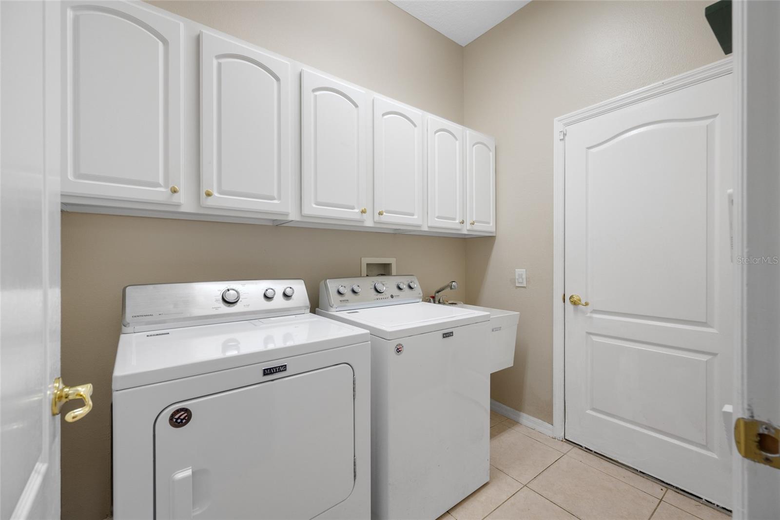 11421 Strathaven Ct Property Photo 54