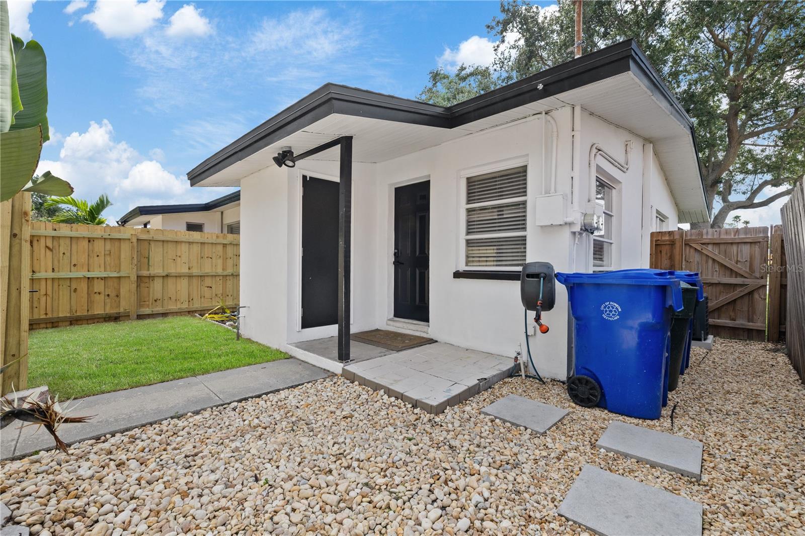 1863 Pasadena Dr Property Photo 15