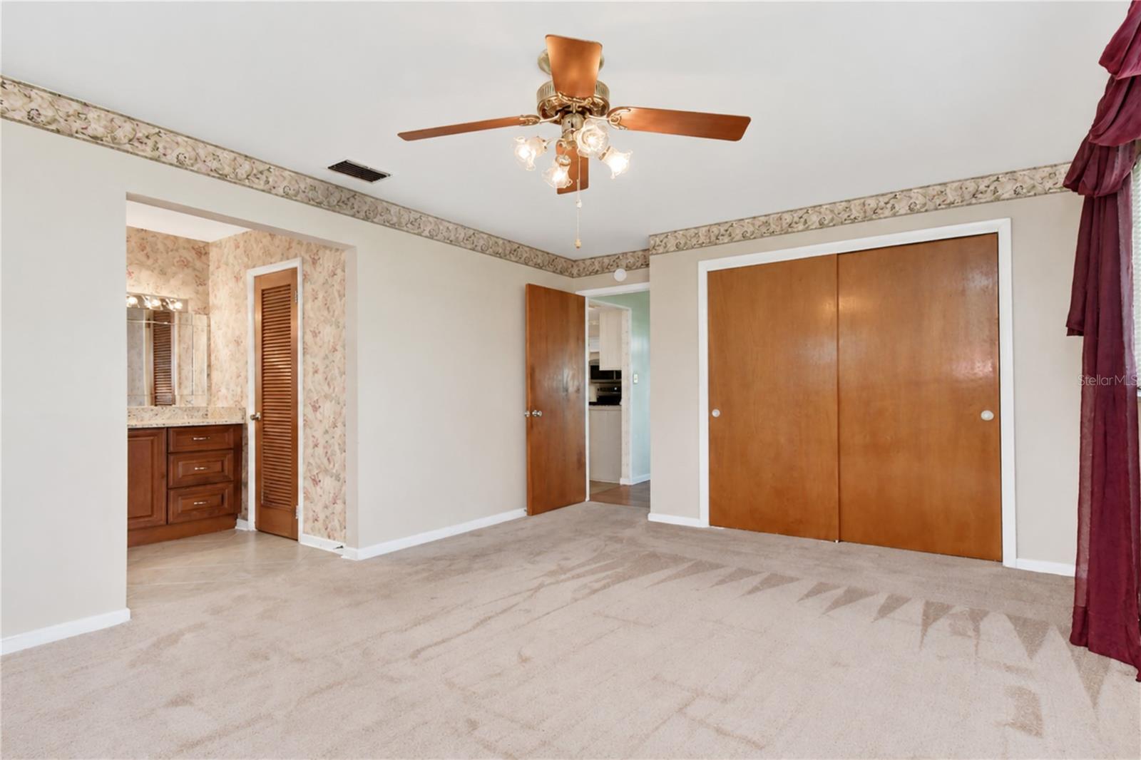 2205 Malibu Dr Property Photo 16