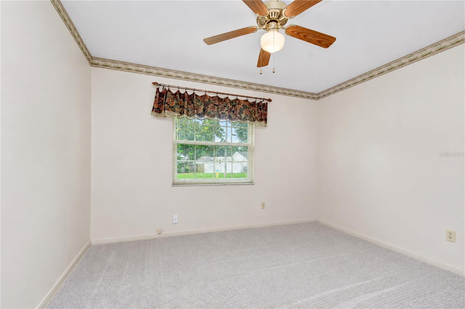 2205 Malibu Dr Property Photo 20