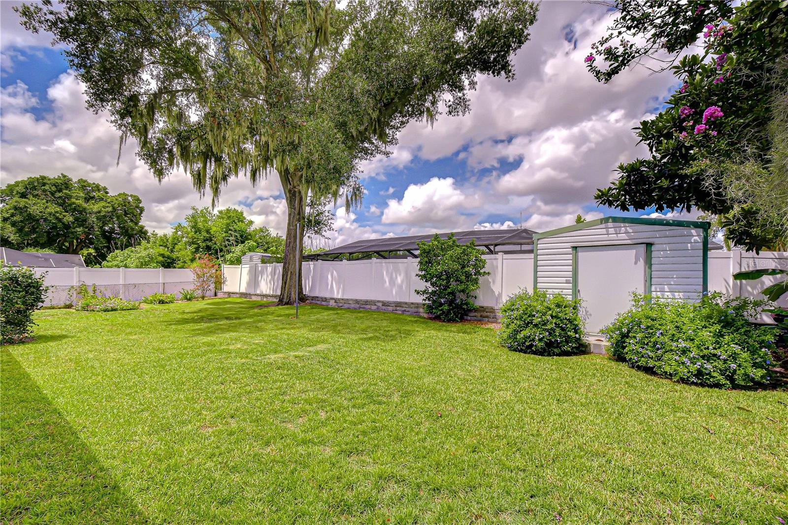 2205 Malibu Dr Property Photo 29