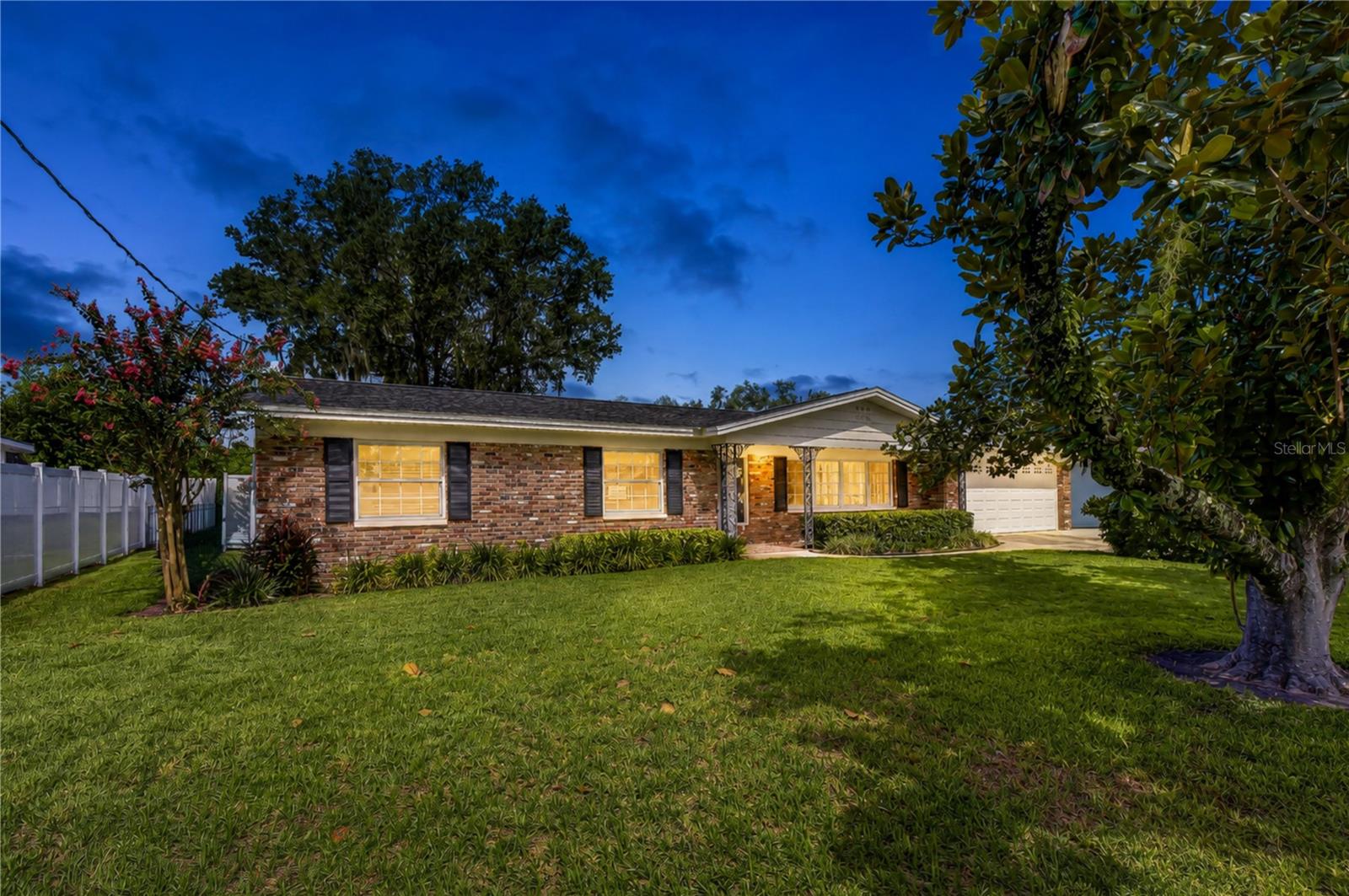 2205 Malibu Dr Property Photo 32