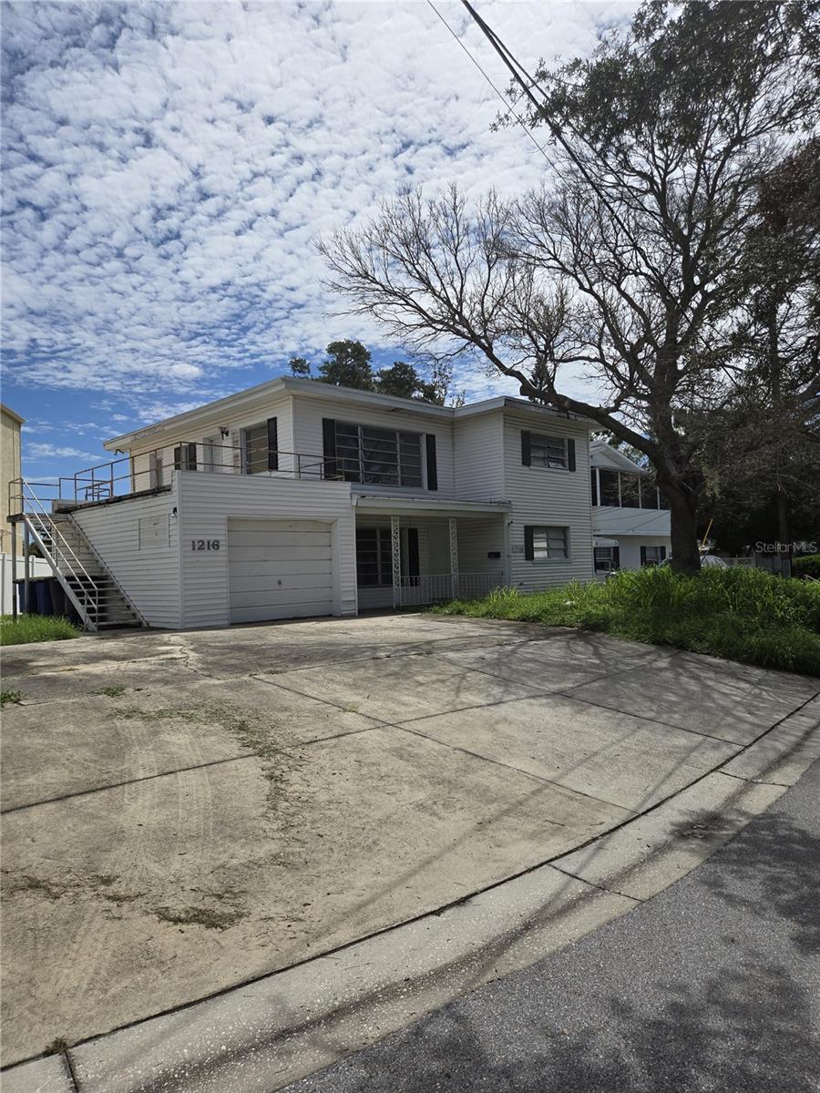 1216 Franklin Cir Property Photo 2