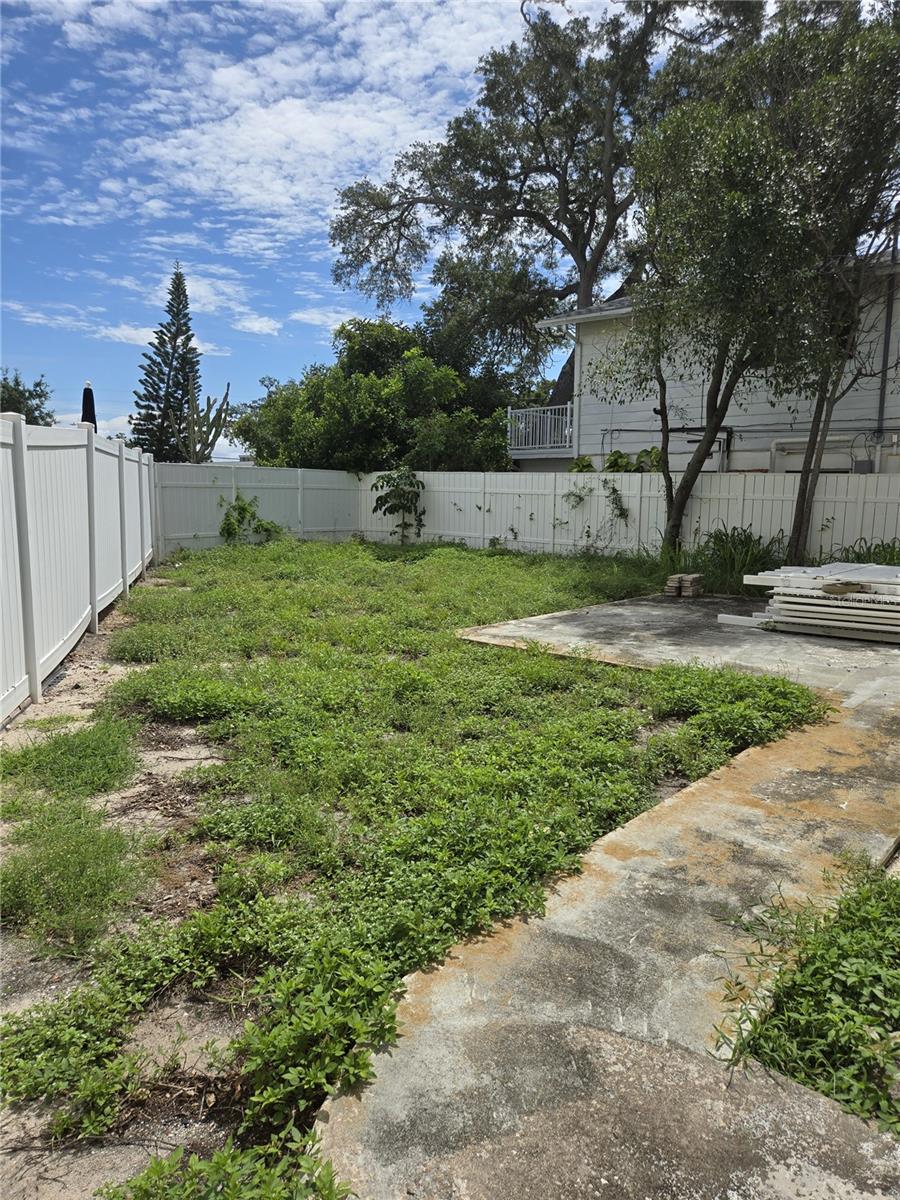 1216 Franklin Cir Property Photo 10
