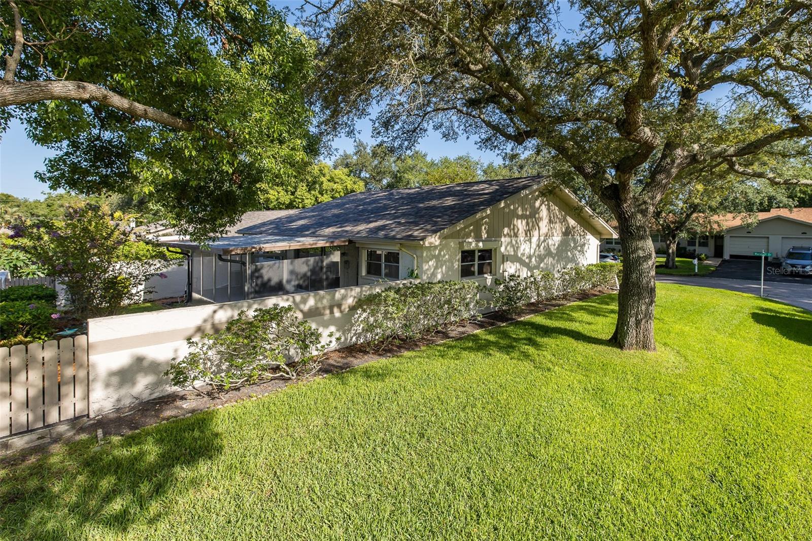 2207 Marshall Dr Property Photo 4