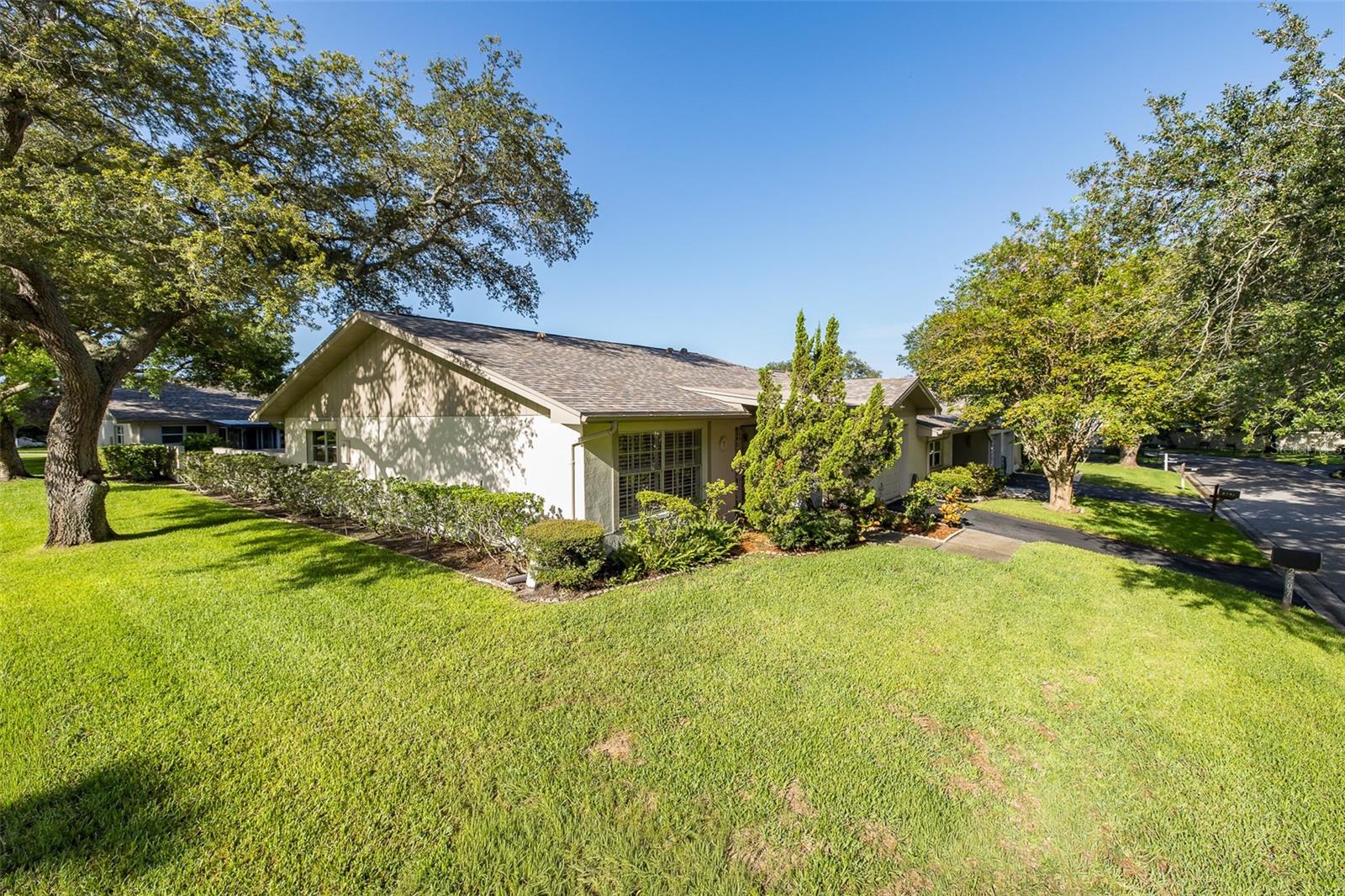 2207 Marshall Dr Property Photo 6