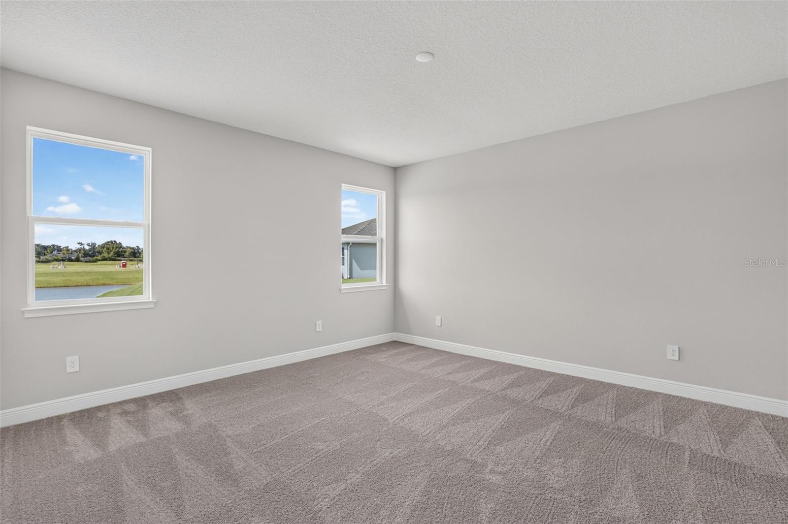 12415 51st St E Property Photo 15